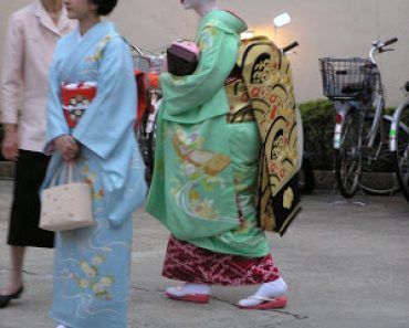 Apuntes sobre Japón: geishas y maikos por Míriam