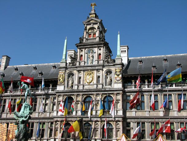 Amberes-plaza-mayor