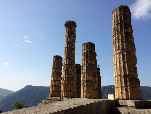Grecia-templo-apolo-Delfos
