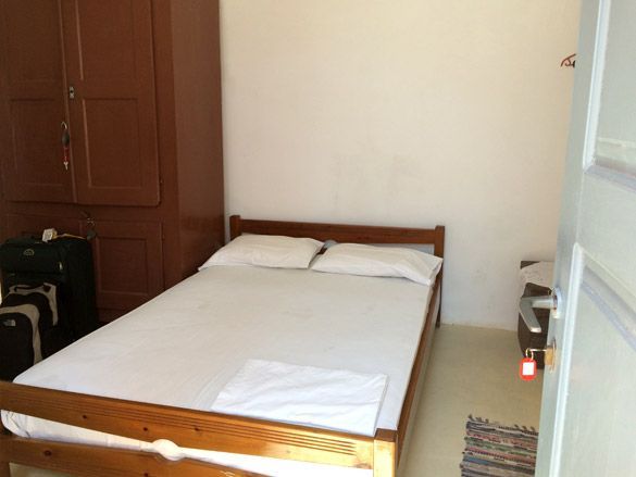 Marcos-Room-Santorini