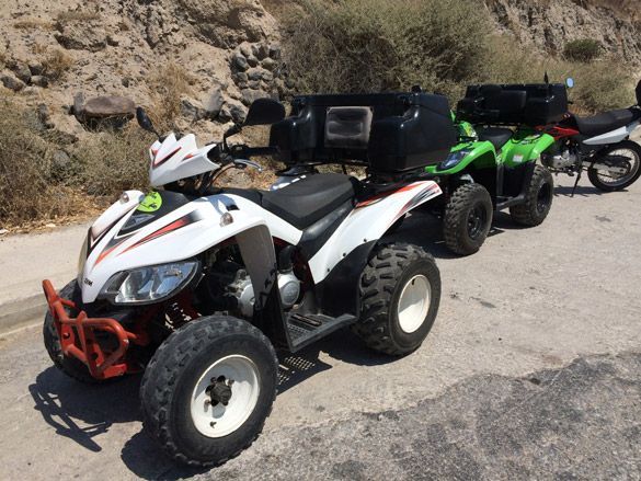 Alquilar-quad-Santorini