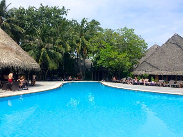 Kuredu Island Pool Maldivas