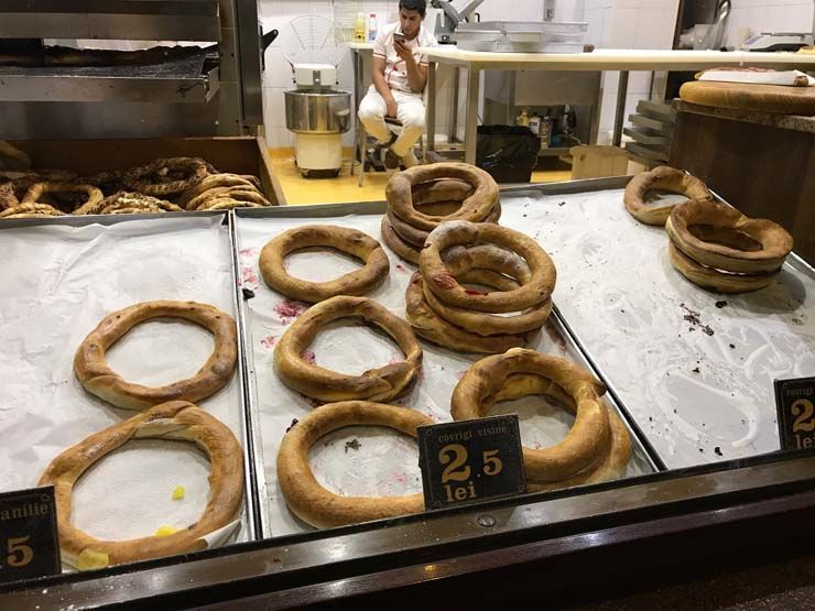 Covrigi cu visine Comida tipica rumania