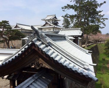 Viajar a Japón: Dos días en Kanazawa durante los cerezos en flor