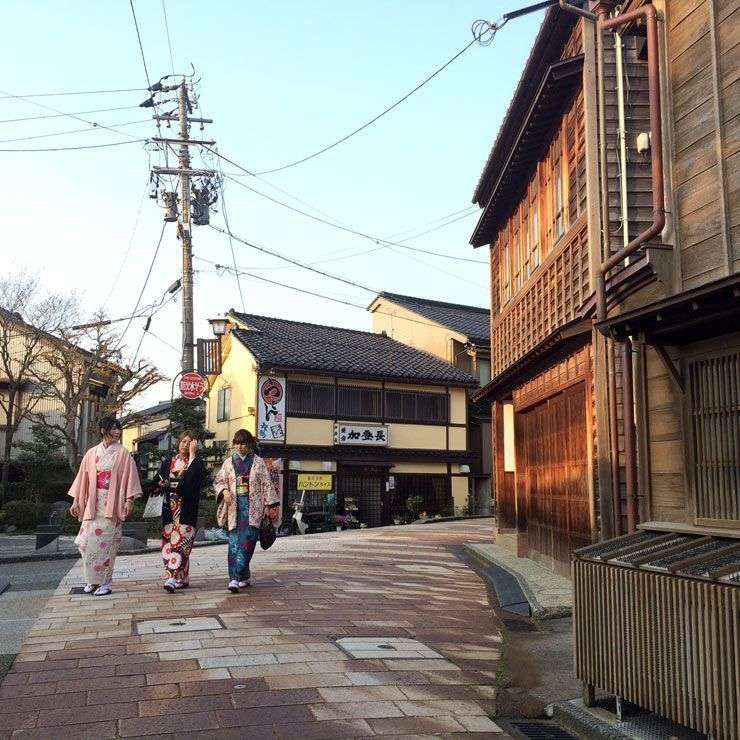Kanazawa-Higahi-Chaya