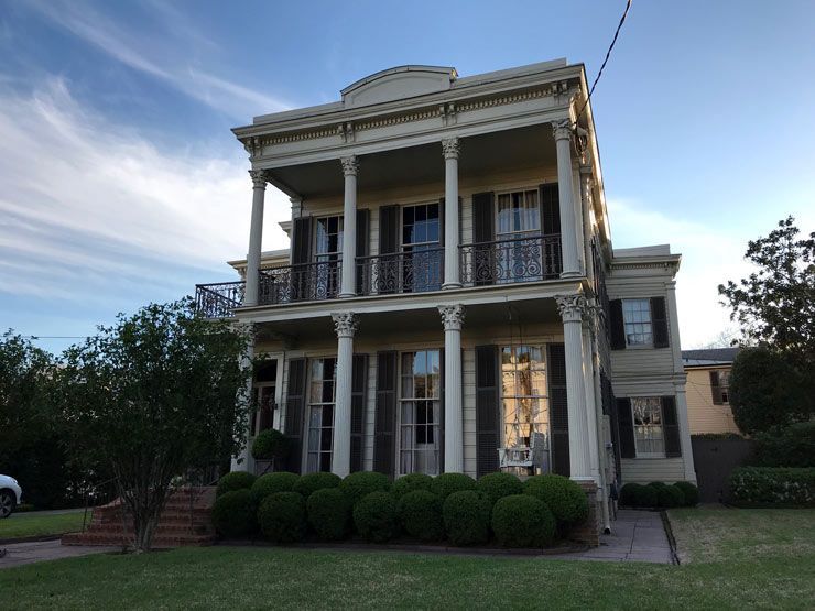 New-Orleans-Garden-District-House-2