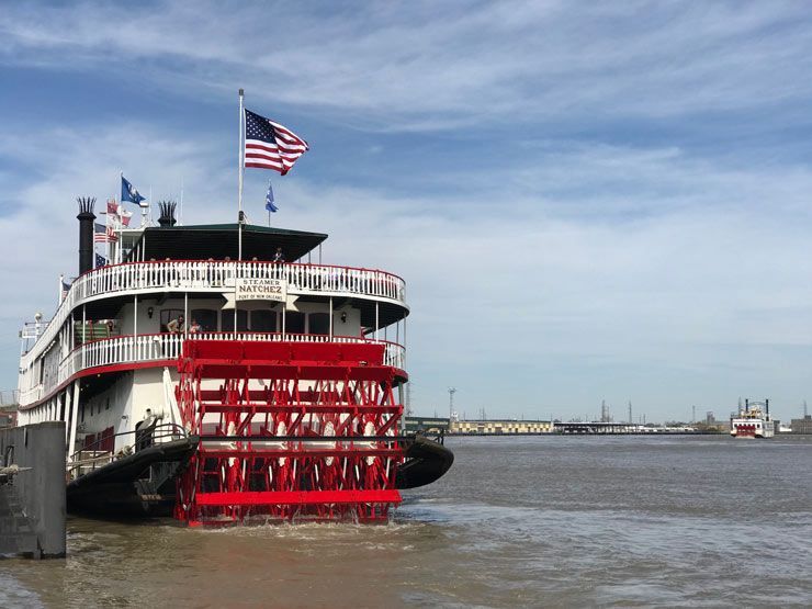 New-Orleans-Steamboat-Mississipi