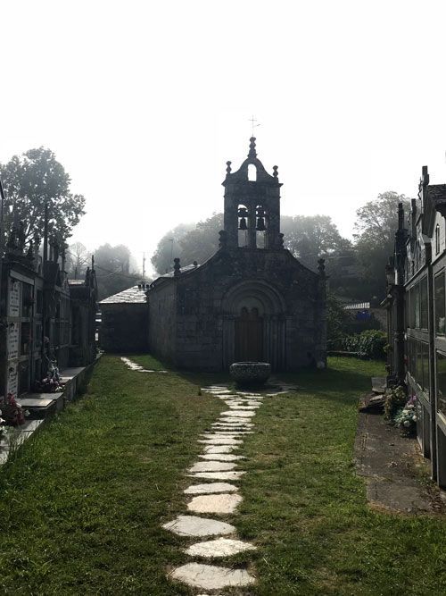 Camino-Frances-Igelsia-Santa-Maria-de-Ferreiros-Paradela