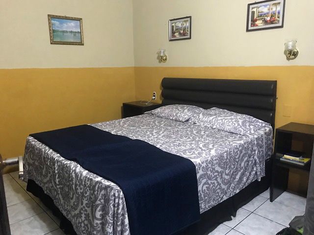 Hotel-Villa-del-Lago-Flores