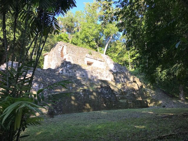 Ruinas-Yaxha-Guatemala