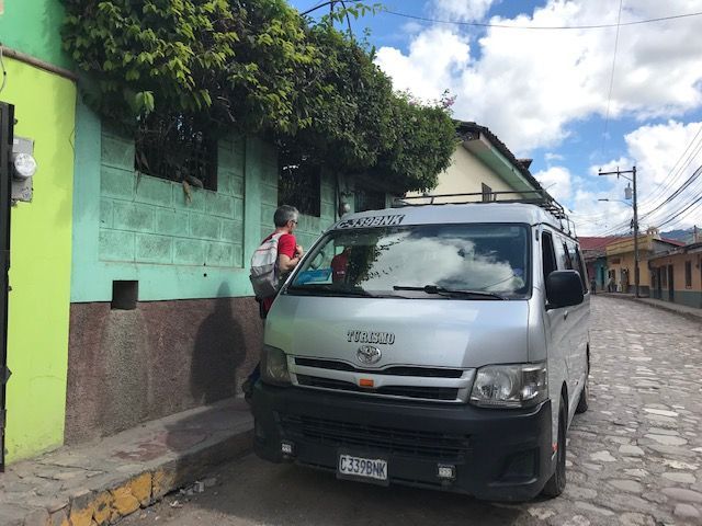 Transporte en furgoneta desde Antigua a Copán Ruinas